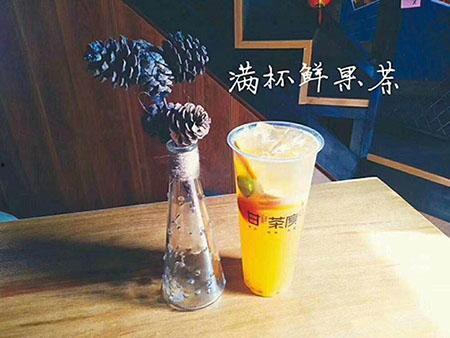 手里的奶茶吃瓜,揭秘网红奶茶背后的故事