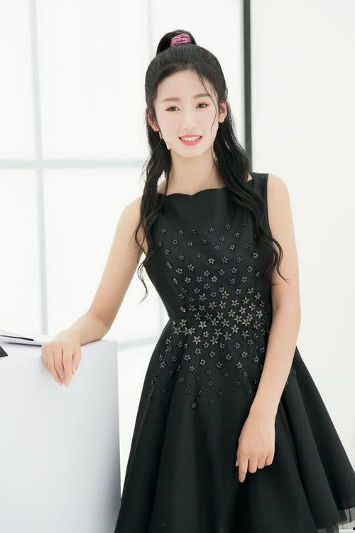 粉色睡衣吃瓜,揭秘娱乐圈的甜蜜秘密